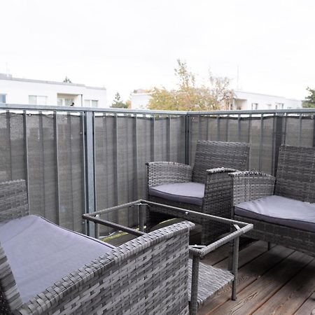 Modern Apartment W/ Cozy Balcony Near City Center 비엔나 외부 사진