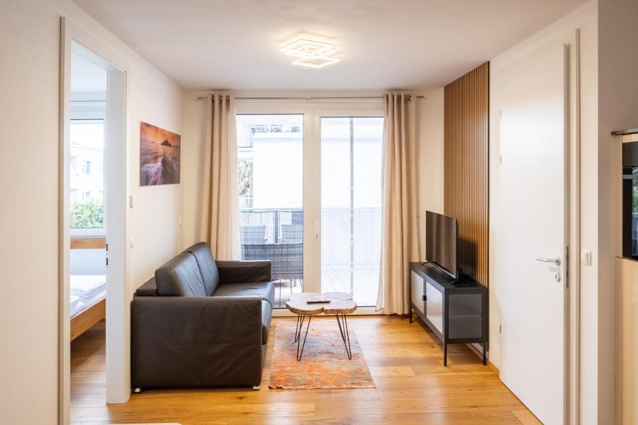 Modern Apartment W/ Cozy Balcony Near City Center 비엔나 외부 사진